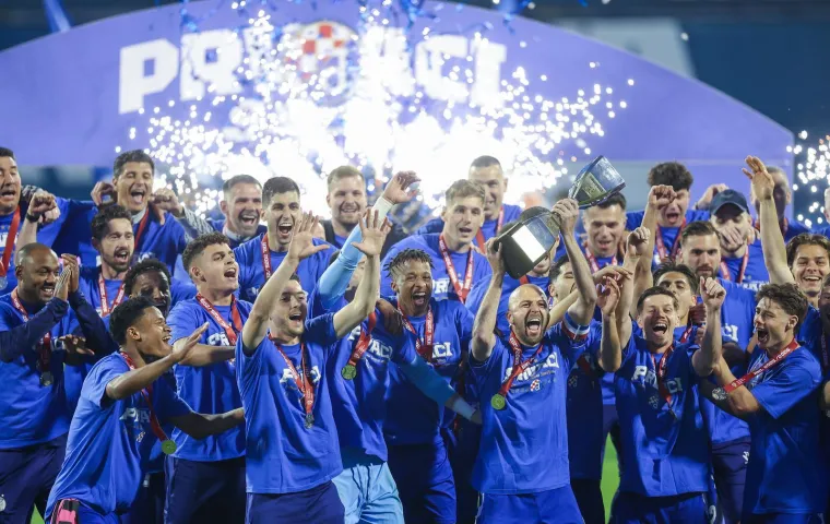 Pogledajte ludnicu na Maksimiru! Zagreb eruptirao nakon osvajanja duple krune