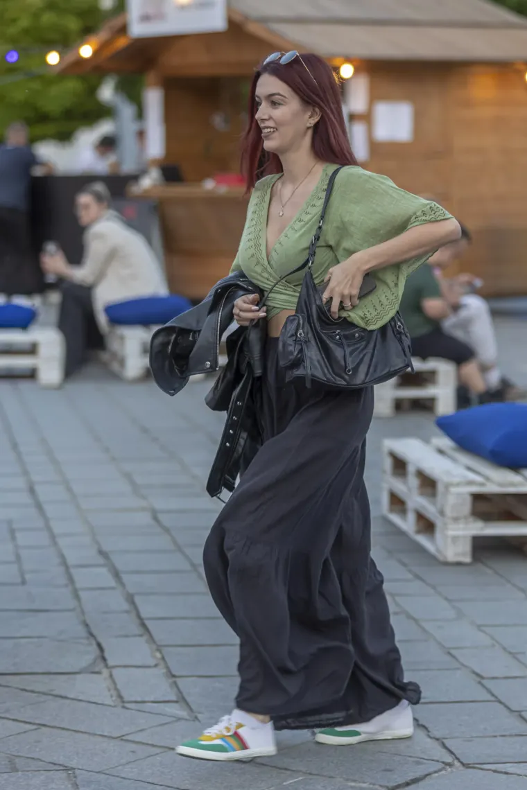 Osječanke znaju kako spojiti stil i dobar provod: Pogledi bježali prema zgodnoj brineti u bijelom