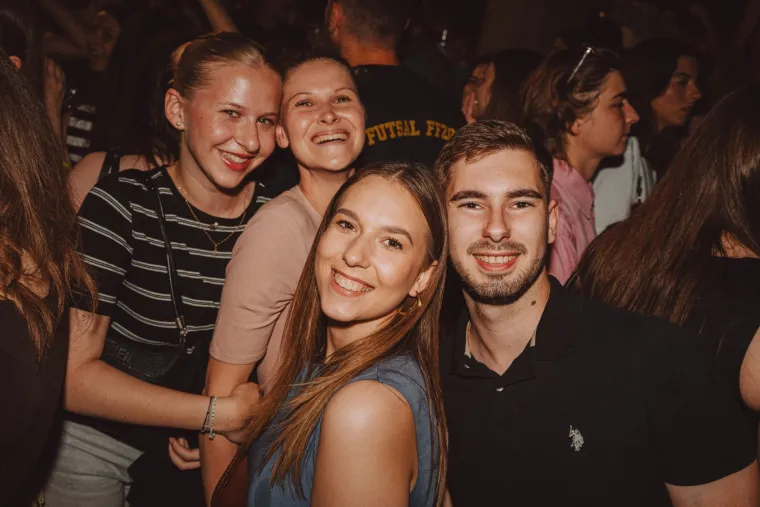 Nepregledno more studenata preplavilo je ovaj vikend 'Savu': Pogledajte nevjerojatne prizore euforije