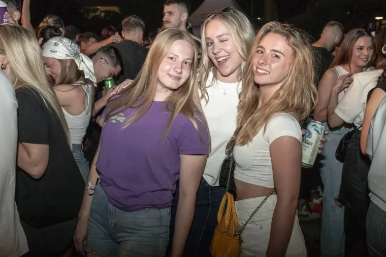 Zgodne legice preplavile kampus: Pogledajte tko je ukrao show na studentskoj ro&scaron;tiljadi