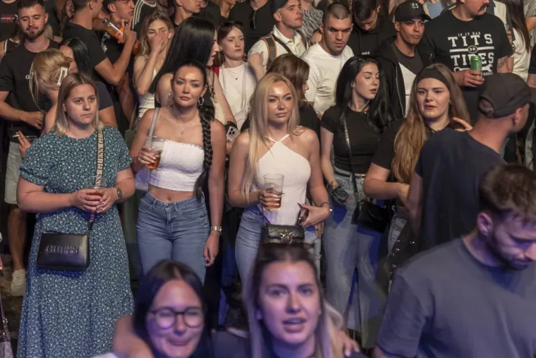 Zgodne legice preplavile kampus: Pogledajte tko je ukrao show na studentskoj ro&scaron;tiljadi