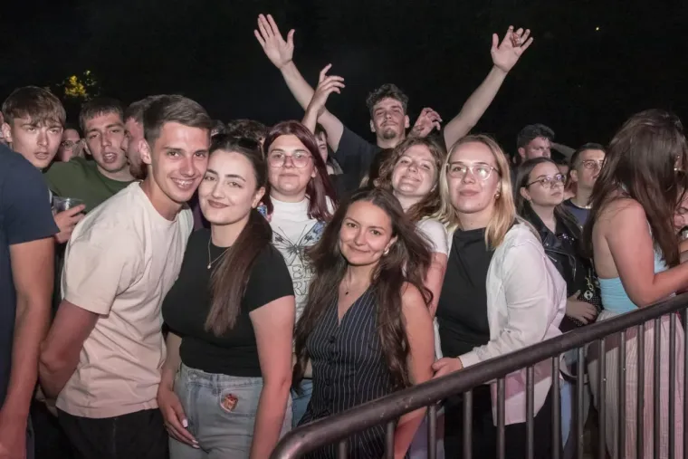 Zgodne legice preplavile kampus: Pogledajte tko je ukrao show na studentskoj ro&scaron;tiljadi