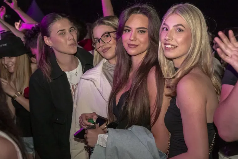 Zgodne legice preplavile kampus: Pogledajte tko je ukrao show na studentskoj ro&scaron;tiljadi