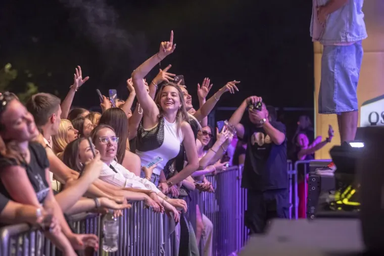 Zgodne legice preplavile kampus: Pogledajte tko je ukrao show na studentskoj ro&scaron;tiljadi