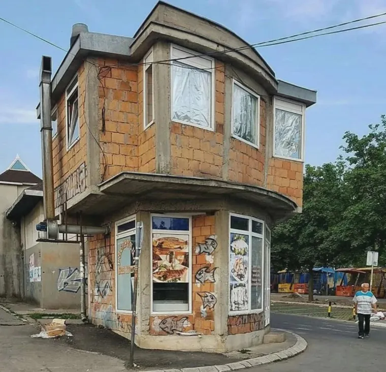 Balkan stvarno nije za početnike, a to dokazuje i arhitektura kakve nema ni u crtićima