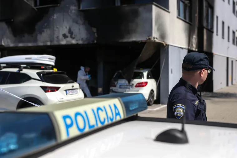 Susjedi vidjeli mladiće s kanisterima, policija potvrdila: Izgorjela dva Lamborghinija! Ovo je ostalo od njih