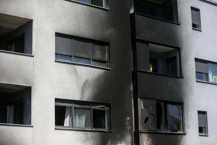 Susjedi vidjeli mladiće s kanisterima, policija potvrdila: Izgorjela dva Lamborghinija! Ovo je ostalo od njih