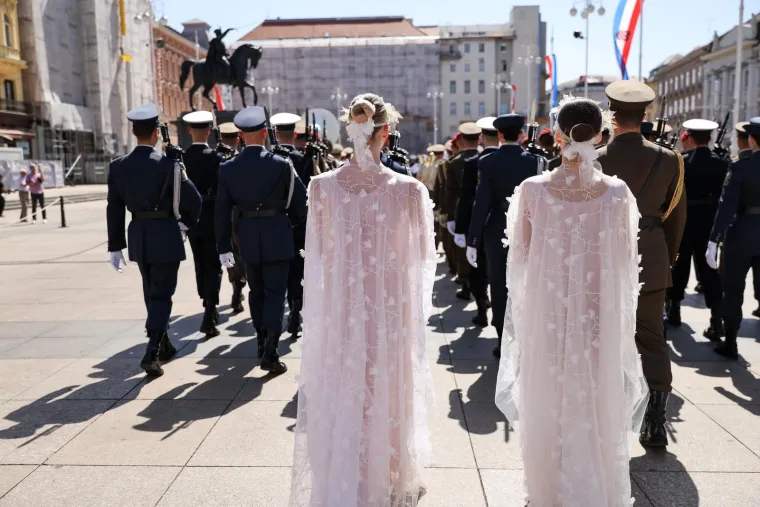 Orkestar priredio spektakl, a pazite &scaron;to je dijelila HDZ-ovka: Ovako slavi Hrvatska