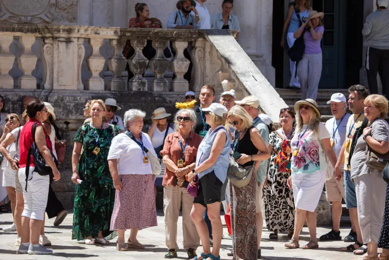 Ljepotice okupirale hrvatske plaže: Pogledajte kako uživaju u moru