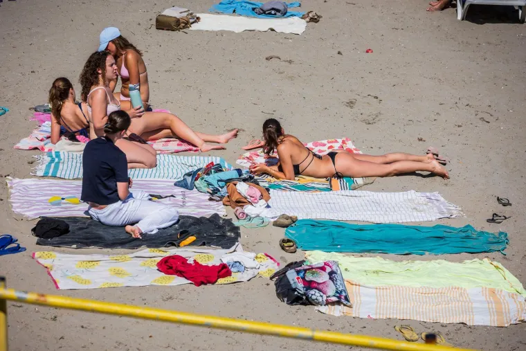 Ljepotice okupirale hrvatske plaže: Pogledajte kako uživaju u moru