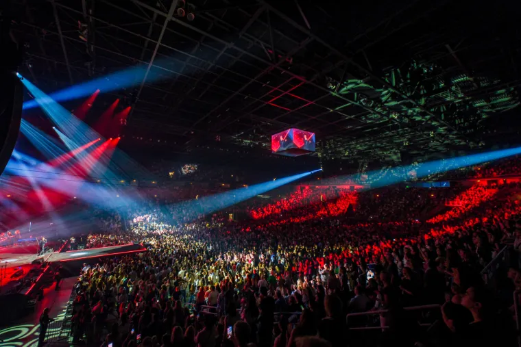 Tony Cetinski priredio nezaboravan rođendanski party u Areni Zagreb: Pogledajte atmosferu