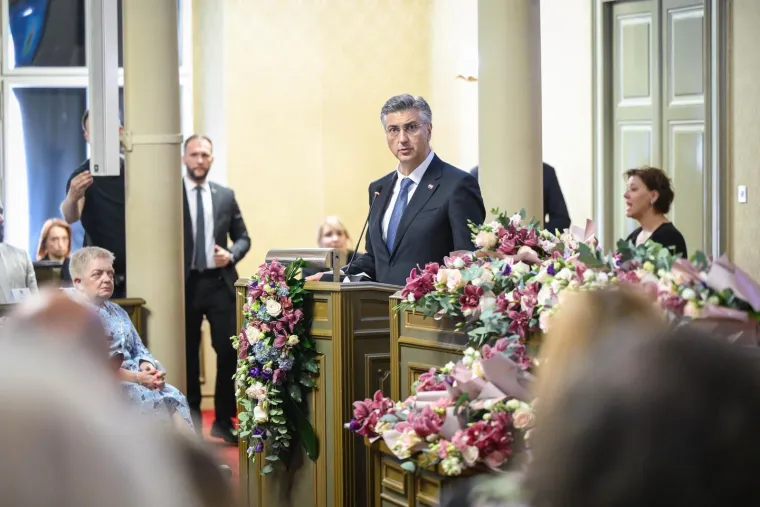 Milanović i Plenković se rukovali, a onda su uslijedili govori