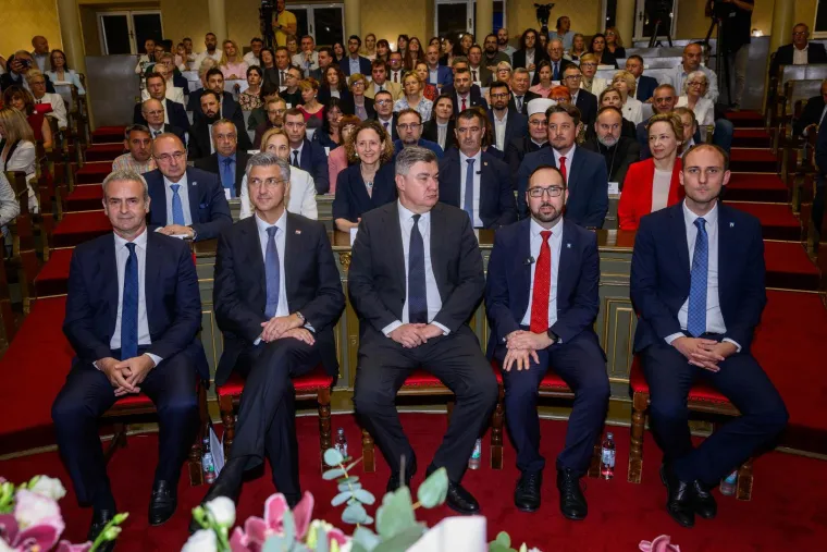 Milanović i Plenković se rukovali, a onda su uslijedili govori