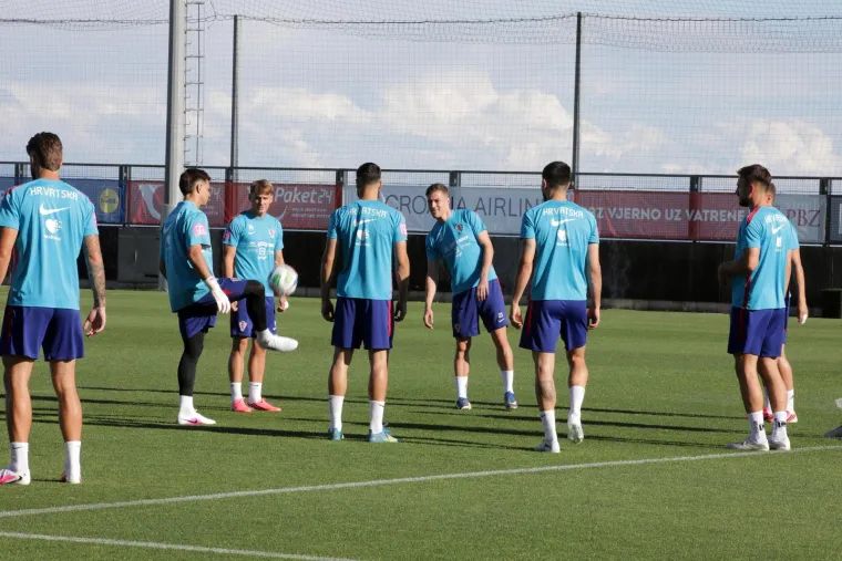 Luka Modrić iznenadio sve na treningu jednim detaljem, a evo za&scaron;to na&scaron;i treniraju po vrućini