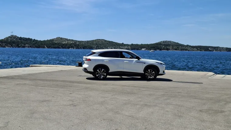 Vozili smo obiteljski SUV sa sportskim performansama, malom potro&scaron;njom i fantastičnom cijenom
