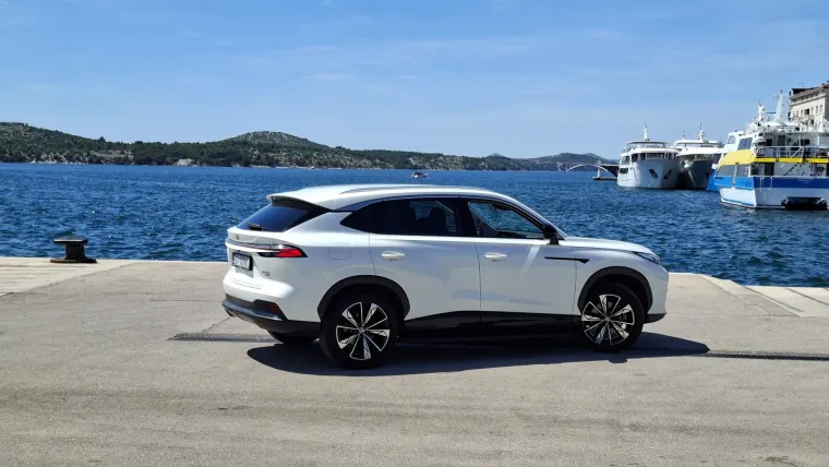 Vozili smo obiteljski SUV sa sportskim performansama, malom potro&scaron;njom i fantastičnom cijenom