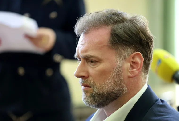 Prepoznajete ga? Jo&scaron; je u optuženičkoj klupi, a evo kako je izgledao prije vrtoglavog uzleta pa pada