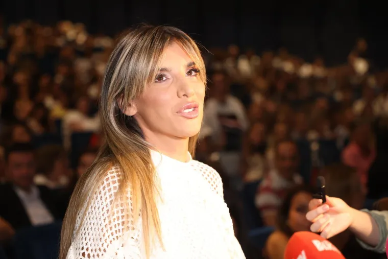 Tko je pjevačica koju godinama povezuju s Marijom &Scaron;erifović? Srpska scena ju obožava