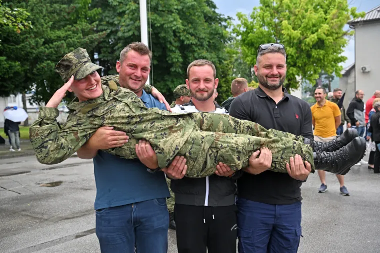 Prisegnulo 900 novih ročnika, dobili poruku da se ne boje: 'Ne tražimo samo vojnike'