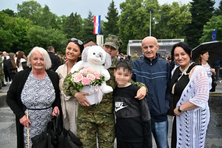 Prisegnulo 900 novih ročnika, dobili poruku da se ne boje: 'Ne tražimo samo vojnike'