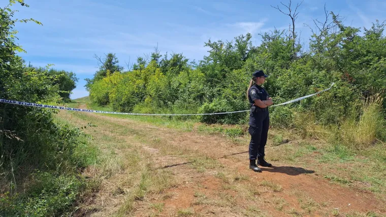 Prve fotografije s mjesta užasa: Avion se prepolovio