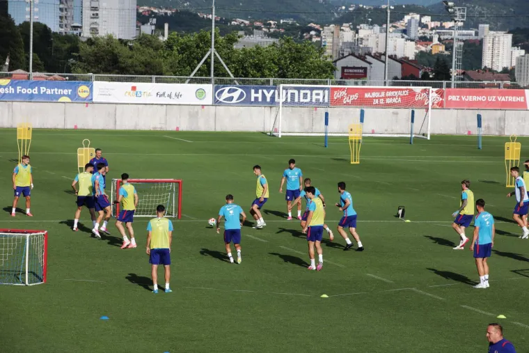 Procurio detalj s treninga hrvatske reprezentacije, Dalić je na mukama