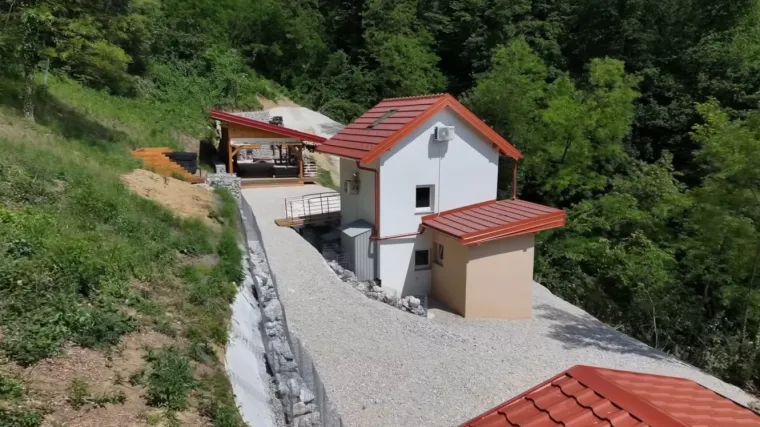 Amerikanac dovr&scaron;io uređenje kuće koju je kupio za pet tisuća eura u Zagorju, pogledajte je sada