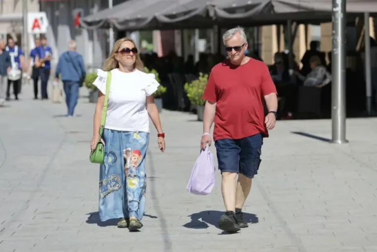 Centar Čakovca pretvorio se u modnu pistu: Međimurke izvukle ljetne krpice i vratile ljeto u grad