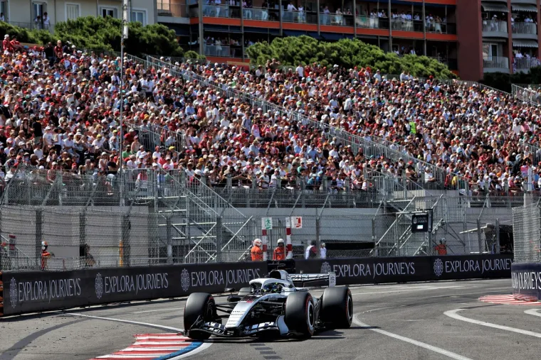 Ferrari sprema napad na pobjedu, ali njihove ljepotice zapalile su Monte Carlo