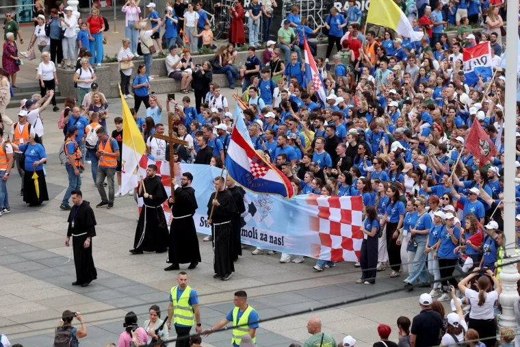 Prelijepi prizori iz Zagreba: Tisuće mladih ispunile ulice grada u velikom hodu