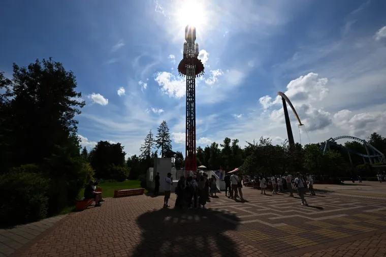 Rusi se igraju na Ore&scaron;niku koji ubija Ukrajince: Ovo je najbizarniji zabavni park na svijetu