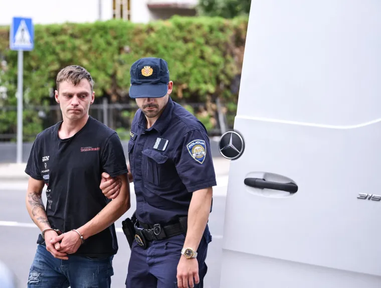 Zbog duga ga ugurali u prtljažnik i pretukli: Ovo je četvorka koja je kod Arene otela mu&scaron;karca