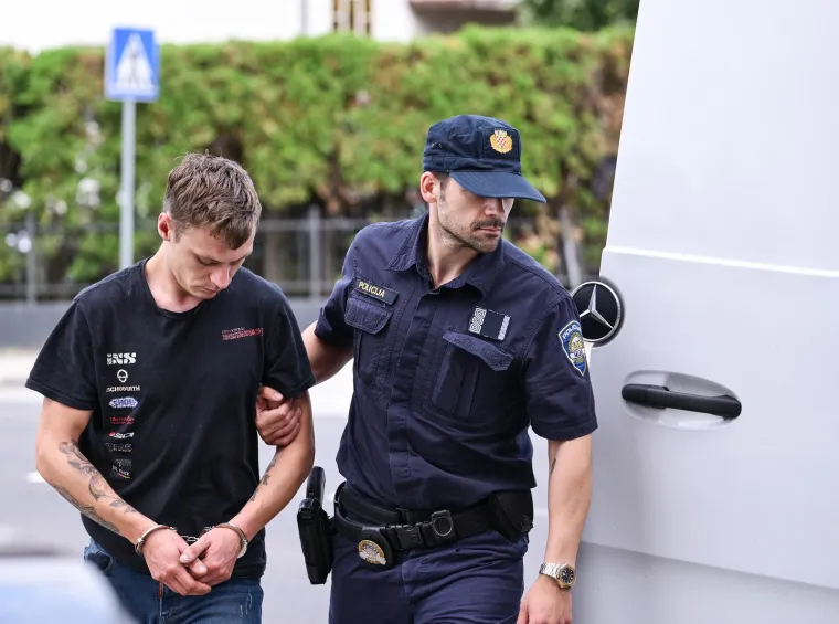 Zbog duga ga ugurali u prtljažnik i pretukli: Ovo je četvorka koja je kod Arene otela mu&scaron;karca