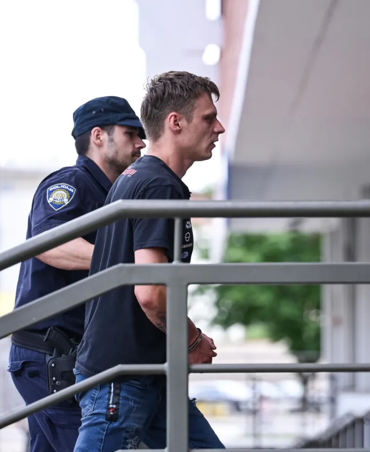 Zbog duga ga ugurali u prtljažnik i pretukli: Ovo je četvorka koja je kod Arene otela mu&scaron;karca