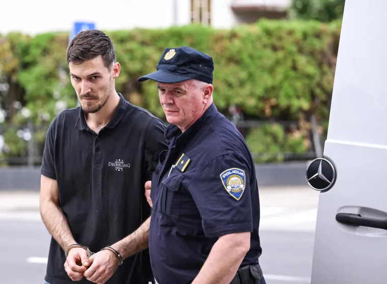 Zbog duga ga ugurali u prtljažnik i pretukli: Ovo je četvorka koja je kod Arene otela mu&scaron;karca
