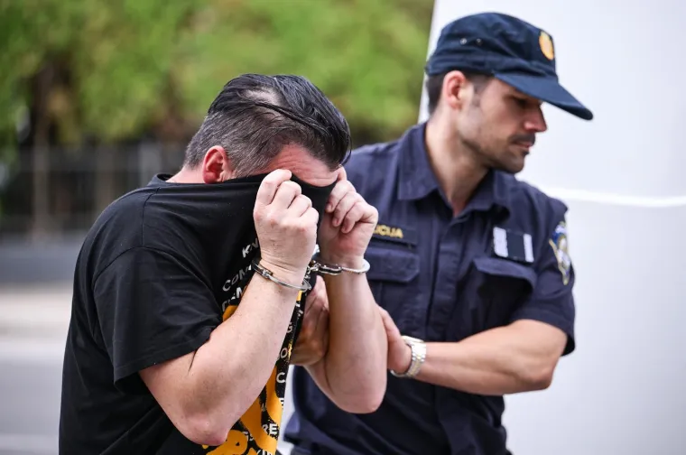 Zbog duga ga ugurali u prtljažnik i pretukli: Ovo je četvorka koja je kod Arene otela mu&scaron;karca