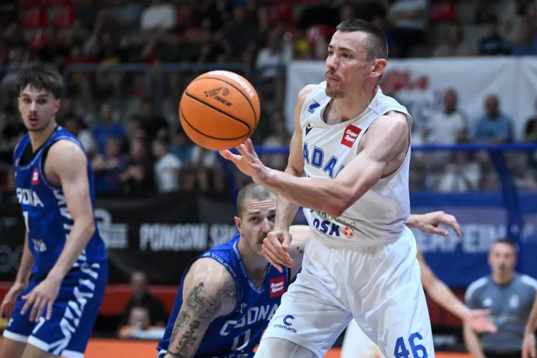 Kaos u Draženovu domu! Navijači krenuli jedni na druge, specijalci spriječili totalni obračun