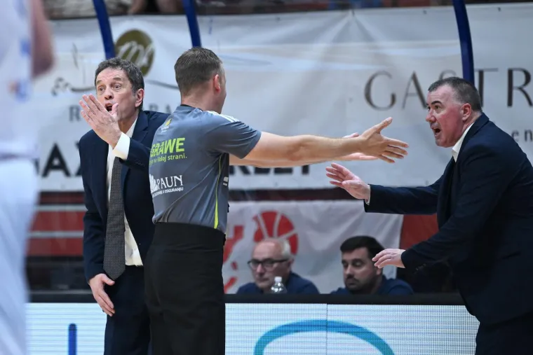 Kaos u Draženovu domu! Navijači krenuli jedni na druge, specijalci spriječili totalni obračun