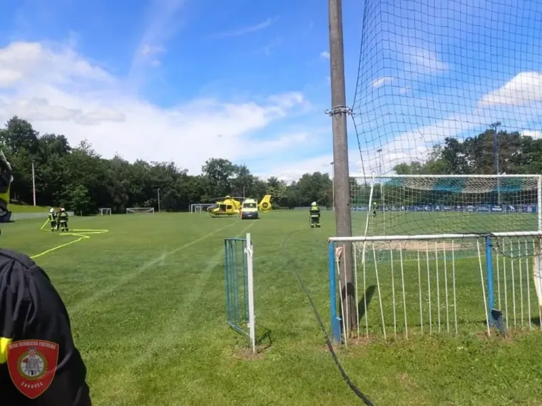 Traktorist udario u stablo! Te&scaron;ko je ozlijeđen i prevezen helikopterom u Zagreb