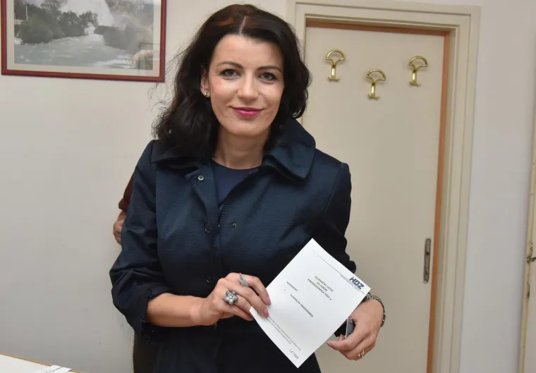 Josipa Plesić (ex Rimac) u sudnici: Blagi osmijeh, besprijekorna frizura i optužnice