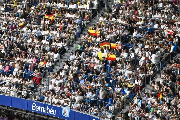 Pogledajte ove predivne prizore: Papu na stadionu Real Madrida dočekalo 80.000 vjernika
