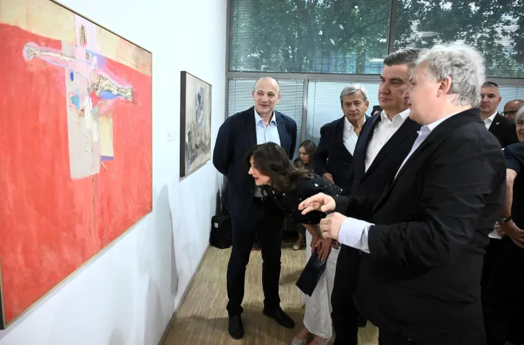 Zoran Milanović izveo suprugu na izložbu: Prva dama u bezvremenskoj kombinaciji plijenila poglede