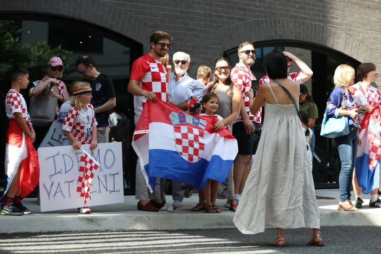 Hrvatska je stigla u Ameriku: Pogledajte doček navijača za Vatrene