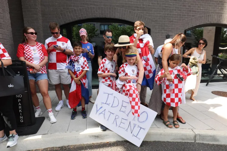 Hrvatska je stigla u Ameriku: Pogledajte doček navijača za Vatrene