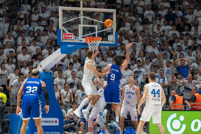 Cibona &scaron;okirala Vi&scaron;njik! Zanijemili i Sigurdsson i Vrsaljko: Vukovi su prvaci Hrvatske