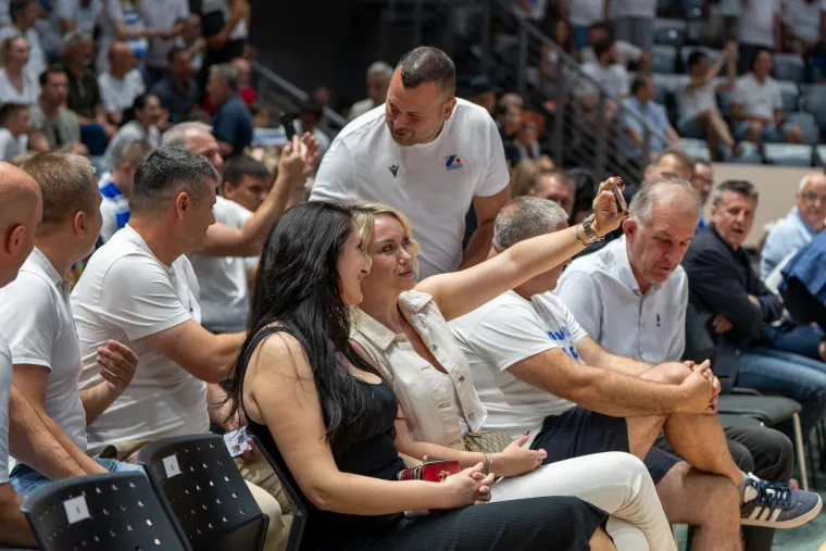 Cibona &scaron;okirala Vi&scaron;njik! Zanijemili i Sigurdsson i Vrsaljko: Vukovi su prvaci Hrvatske