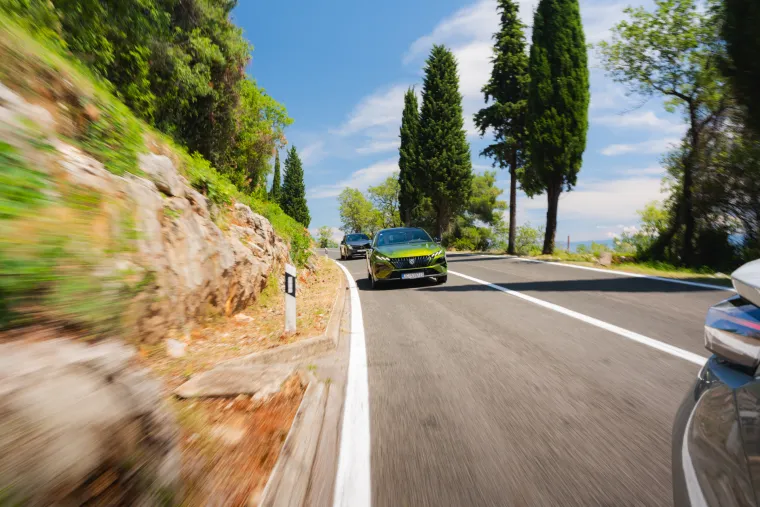 Malo drugačiji test: Peugeot u Istri i na Kvarneru predstavio novi 408 i osvježene modele