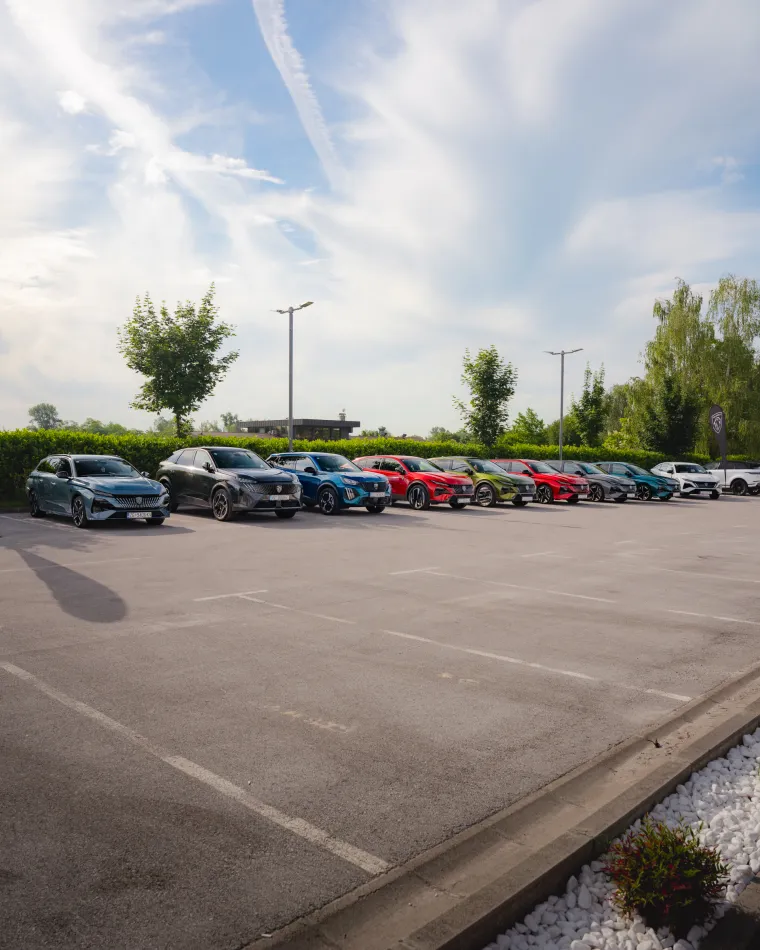 Malo drugačiji test: Peugeot u Istri i na Kvarneru predstavio novi 408 i osvježene modele