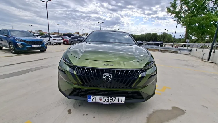 Malo drugačiji test: Peugeot u Istri i na Kvarneru predstavio novi 408 i osvježene modele