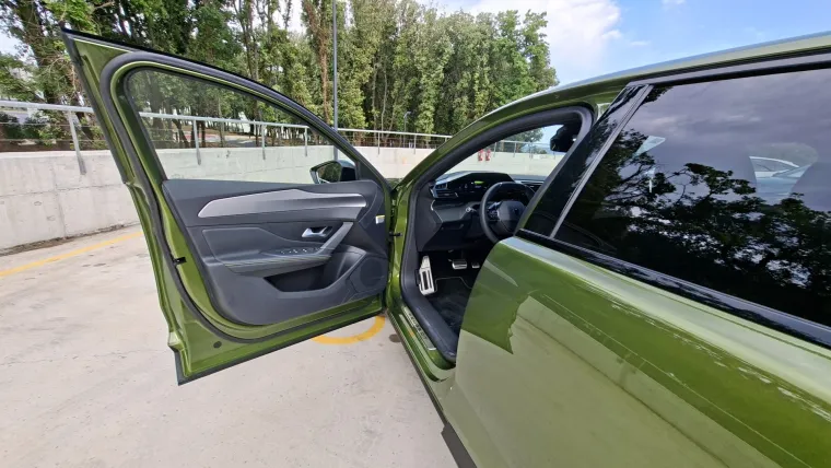 Malo drugačiji test: Peugeot u Istri i na Kvarneru predstavio novi 408 i osvježene modele